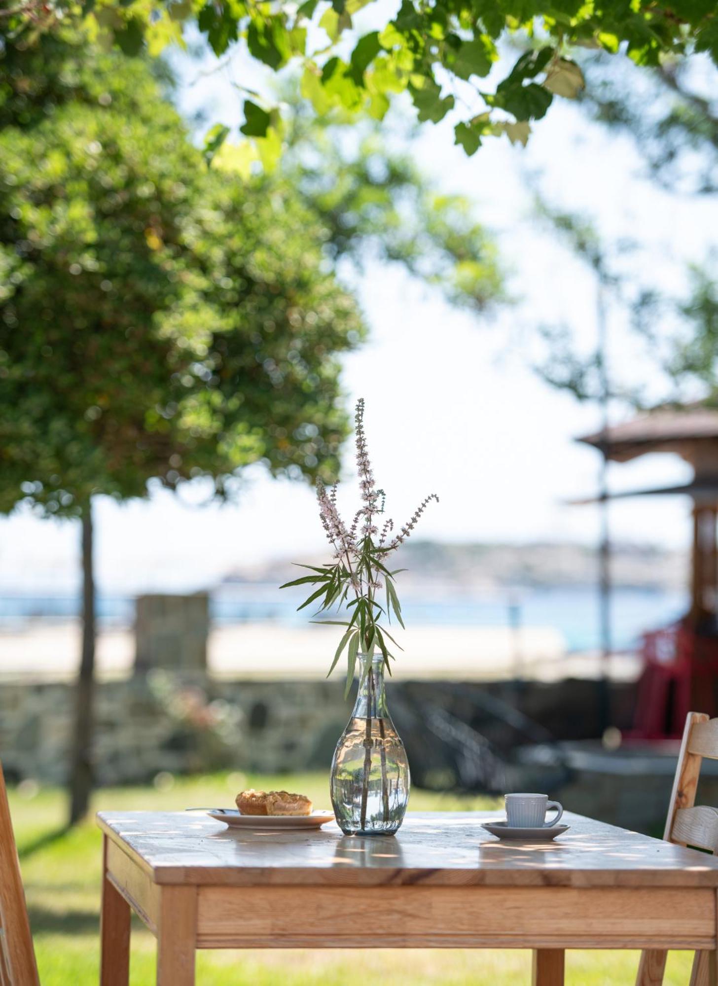 Akasti Slow Living Paralia Sikias Exteriör bild